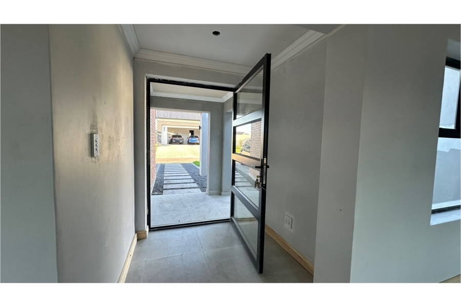 4 Bedroom Property for Sale in Paarl South Western Cape